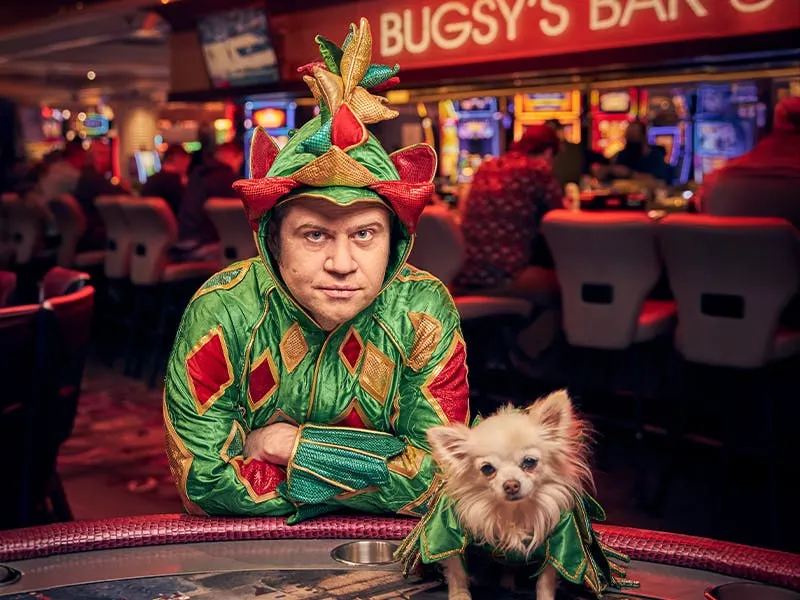 Piff The Magic Dragon with Mr. Piffles the magic chihuahua at Bugsy's Bar, Flamingo Las Vegas